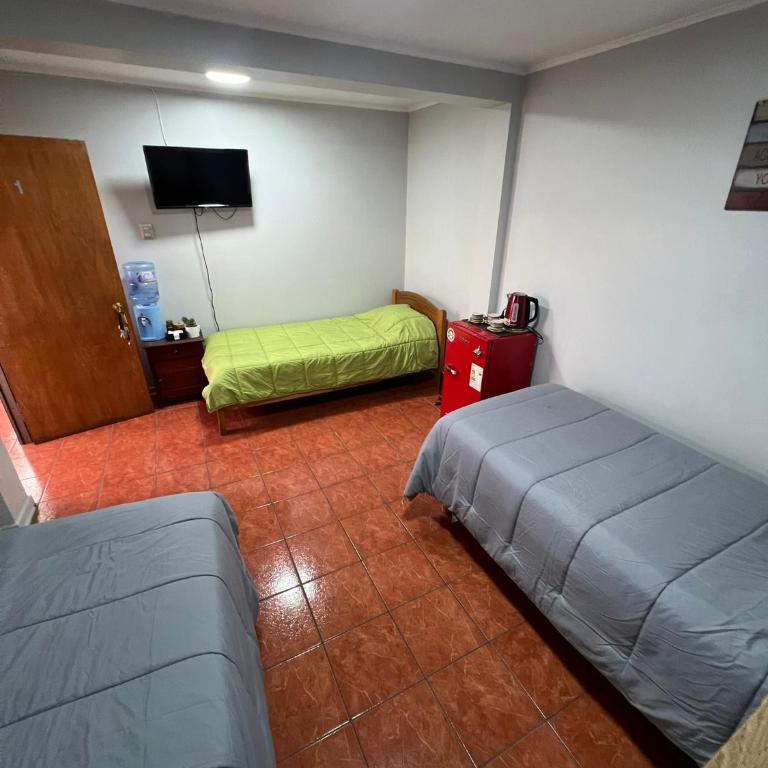 CASA CAVANCHA - Basic Triple Room with Shared Bathroom - 2