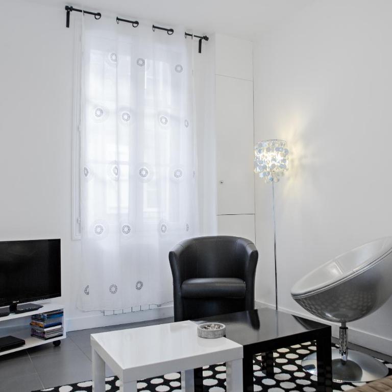 Appartement Avec Terrasse - Appartement - Rez-de-Chaussée - 7