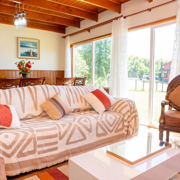 Hermosa casa de campo cerca de Puerto Varas y el aeropuerto - Three-Bedroom Vacation Home - 1