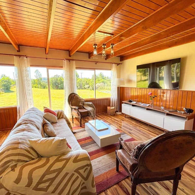 Hermosa casa de campo cerca de Puerto Varas y el aeropuerto - Three-Bedroom Vacation Home - 5