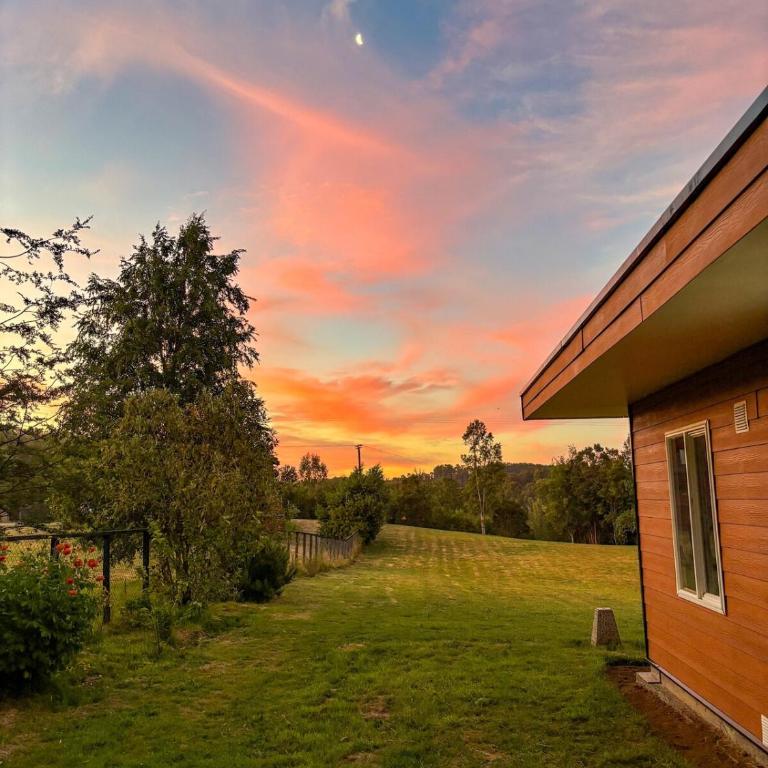 Hermosa casa de campo cerca de Puerto Varas y el aeropuerto - Three-Bedroom Vacation Home - 28