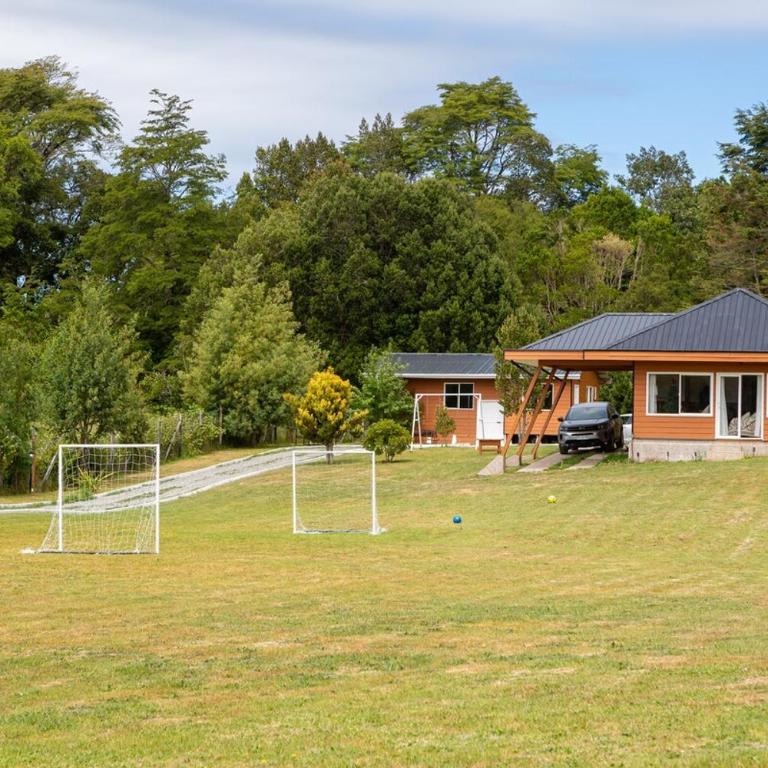 Hermosa casa de campo cerca de Puerto Varas y el aeropuerto - Three-Bedroom Vacation Home - 4