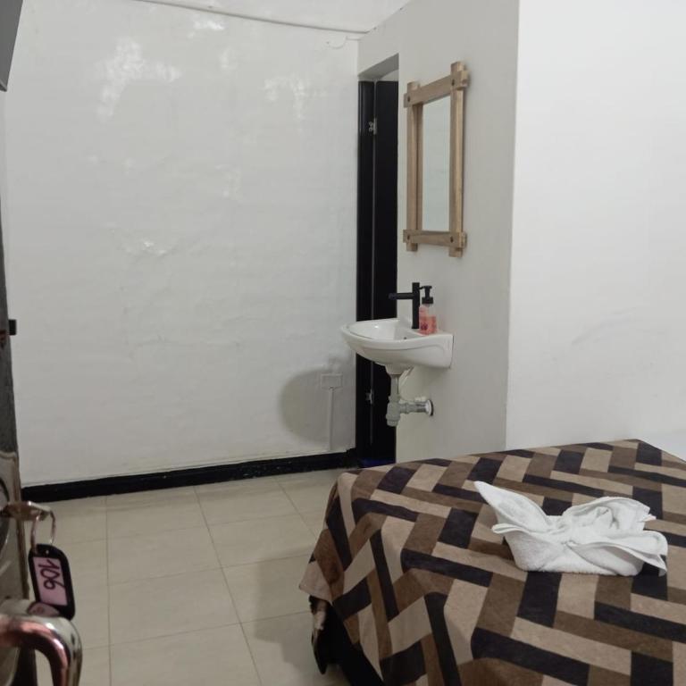 Hotel Casa Corleone - Habitación Doble - 3