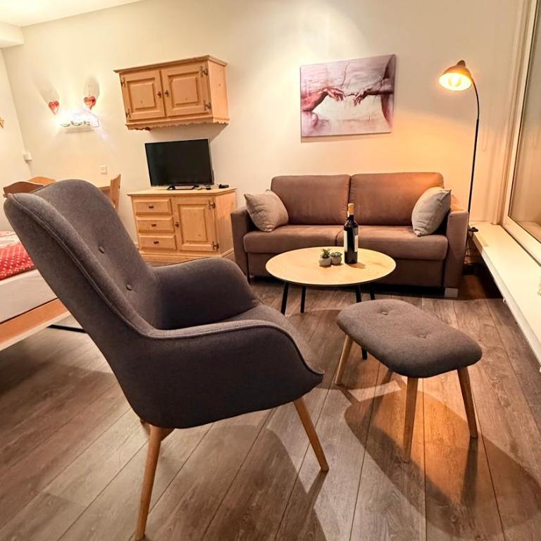 4 Min walking to Congress Center Zentral wohnen, ankommen, heimeliges ruhiges Studio mitten in Davos - Apartment mit 1 Schlafzimmer - 20