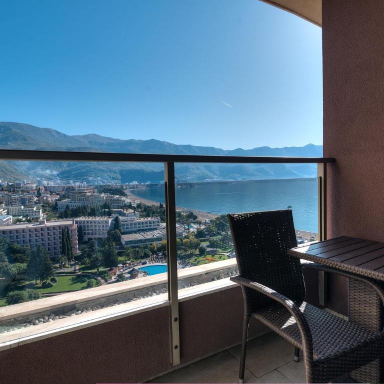 Sea View Apartments MonteBook - Three-Bedroom Apartment with Sea View - 2