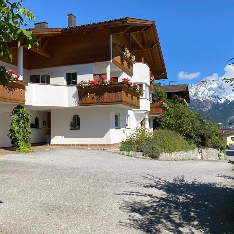 Landhaus Alpenzeit - Apartment mit 3 Schlafzimmern und Dusche - 7