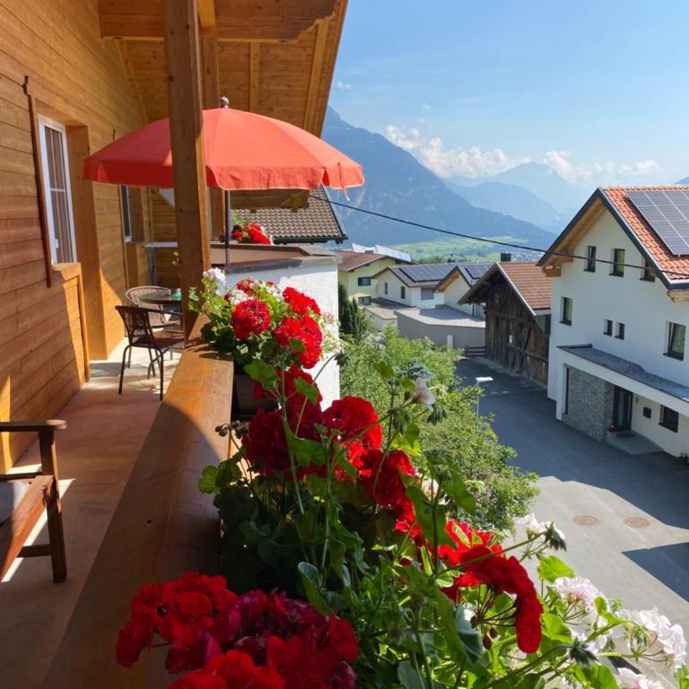 Landhaus Alpenzeit - Apartment mit 3 Schlafzimmern und Dusche - 37