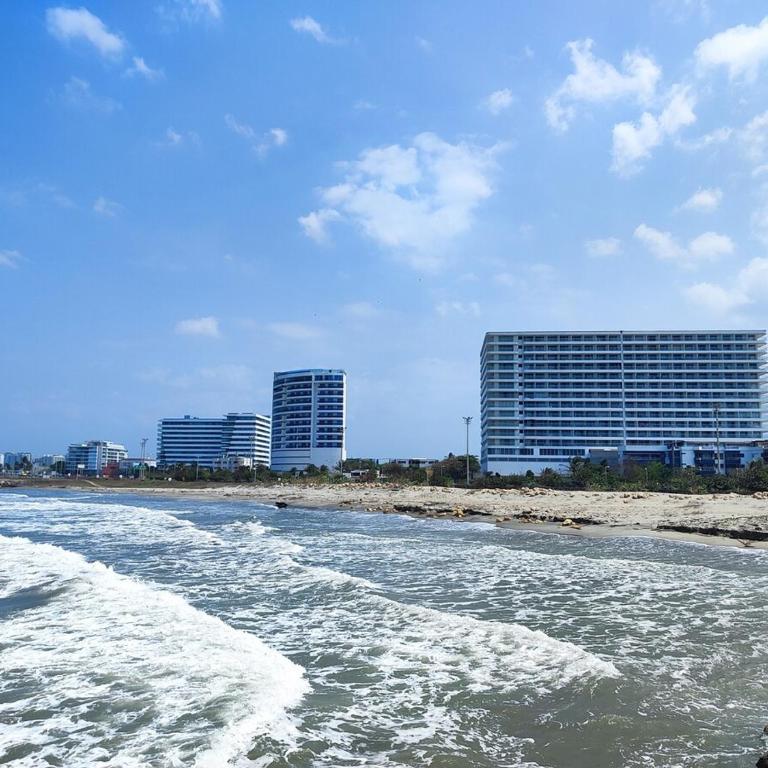 Luxury Beachside Suite - Two-Bedroom Apartment - 21