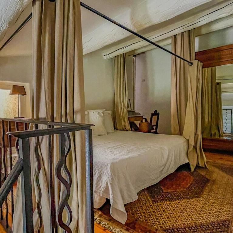 Maison de charme au coeur du village de Gordes - Maison 3 Chambres - 27