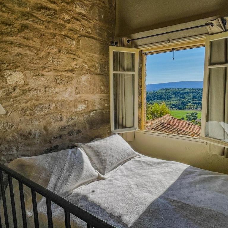 Maison de charme au coeur du village de Gordes - Maison 3 Chambres - 34