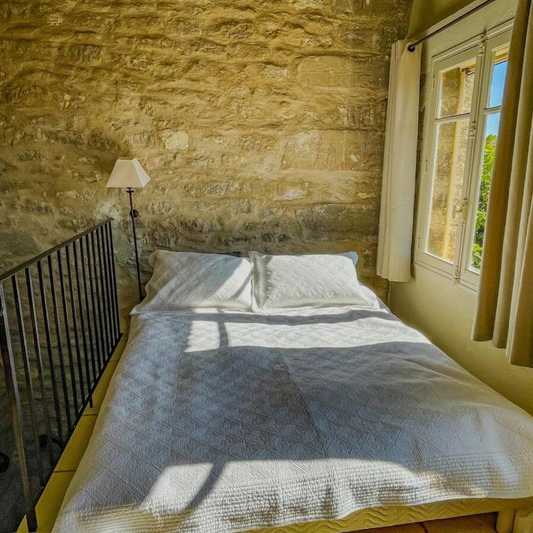 Maison de charme au coeur du village de Gordes - Maison 3 Chambres - 33