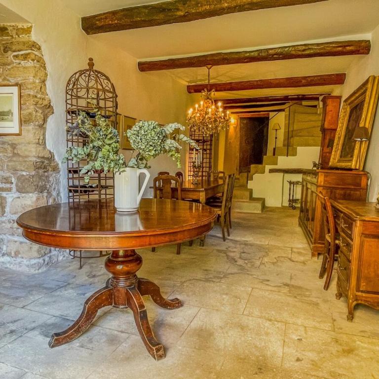 Maison de charme au coeur du village de Gordes - Maison 3 Chambres - 12