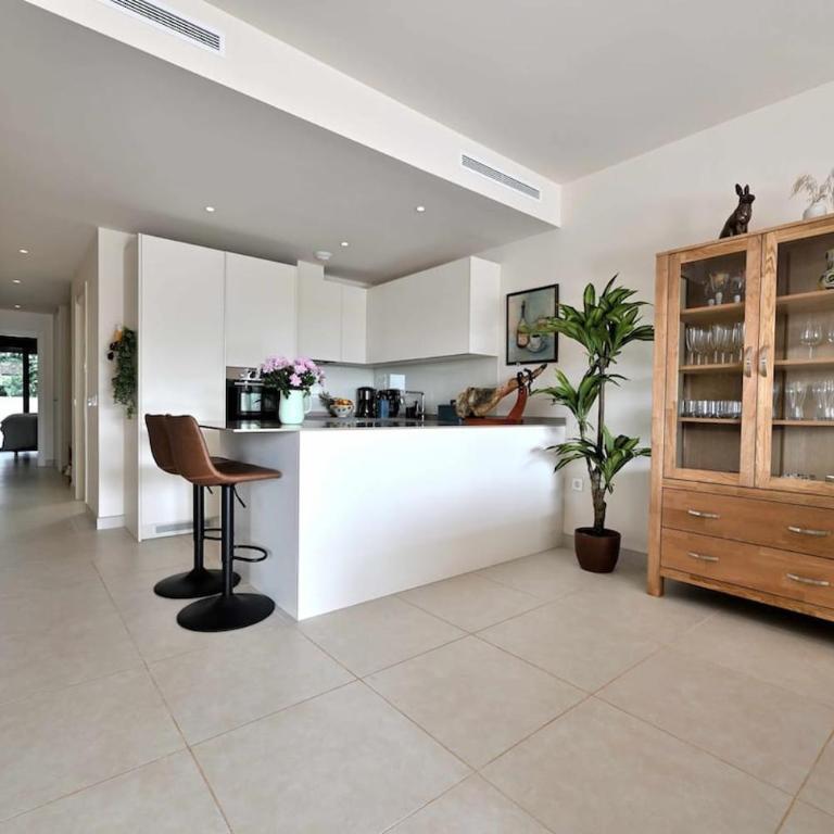 Modern 3 bedroom apartment, close to beach - Apartamento de 3 dormitorios - 10