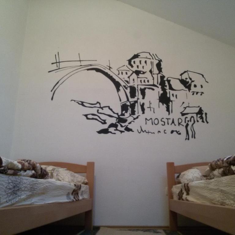 Guest House Mirza - Double or Twin Room with Shared Bathroom - 9