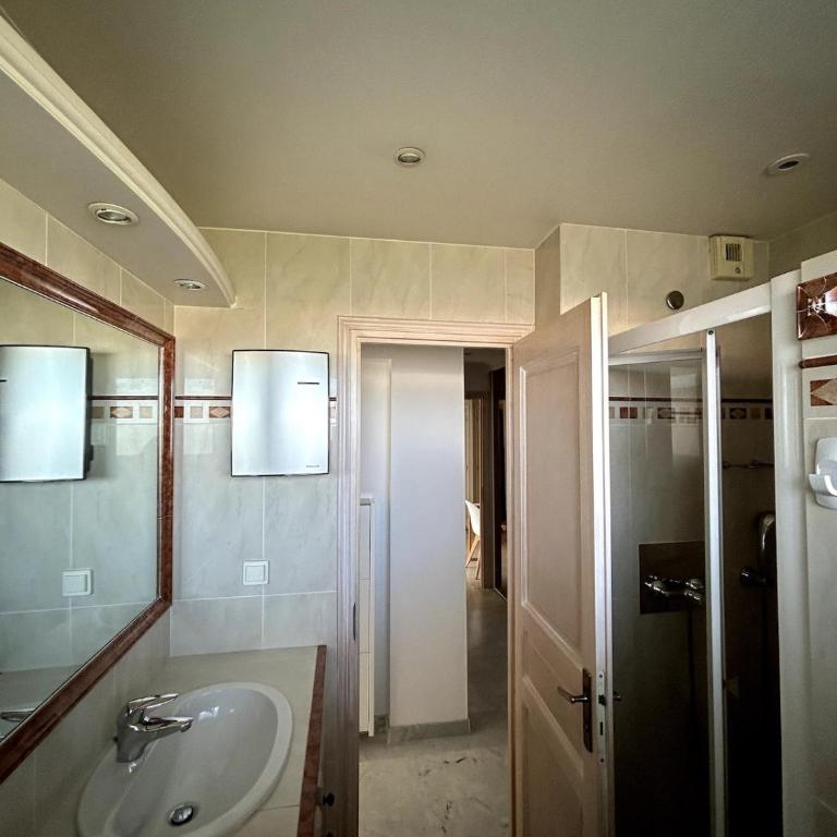 Appartement à Antibes avec terrasse ensoleillée - Apartment mit 3 Schlafzimmern - 4