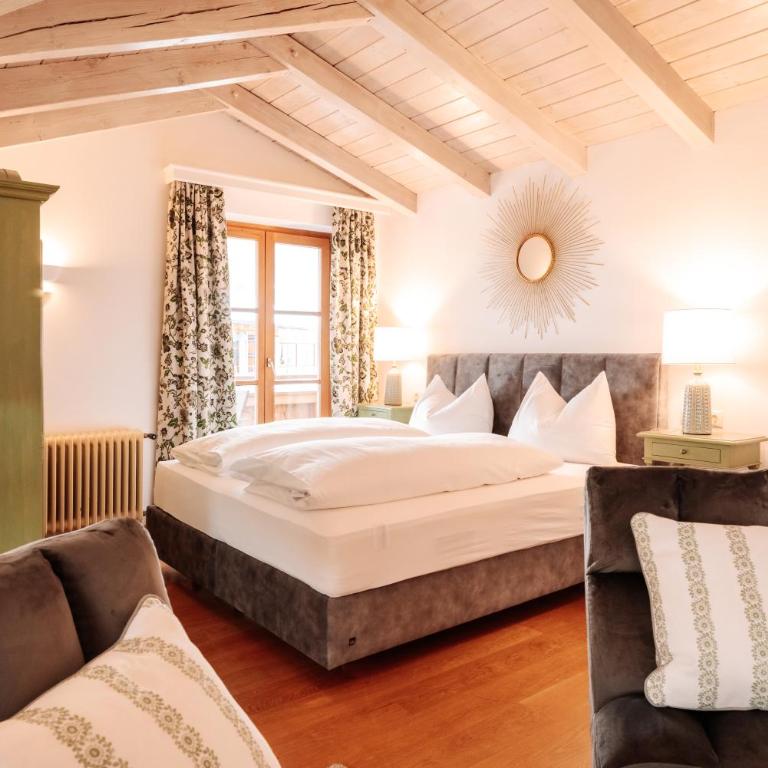 Hubertus Boutiquehotel Filzmoos - Doppelzimmer mit Bergblick - 2