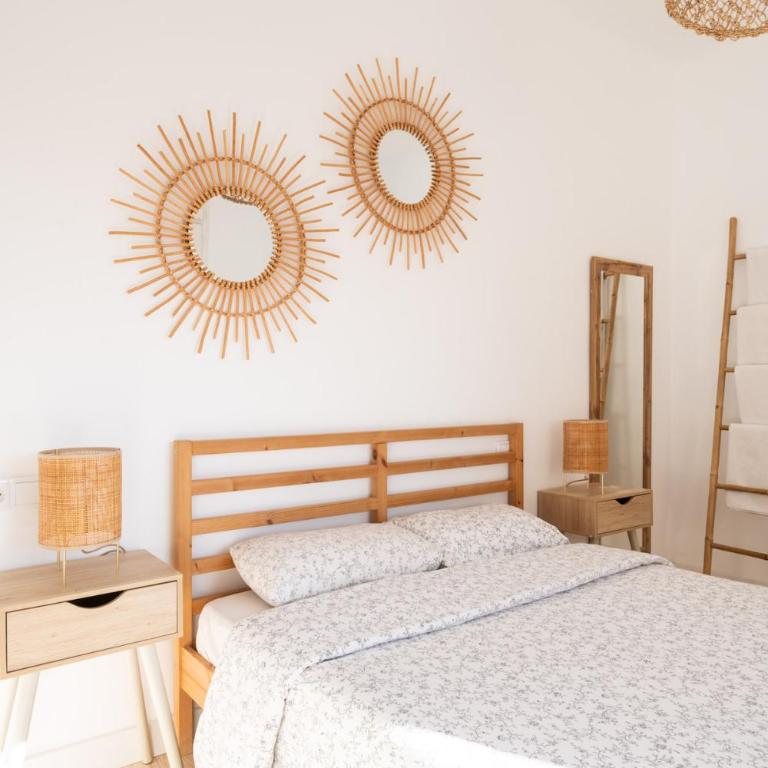 Apartamento NUEVO con encanto en SAGRADA FAMILIA - Three-Bedroom Apartment - 11