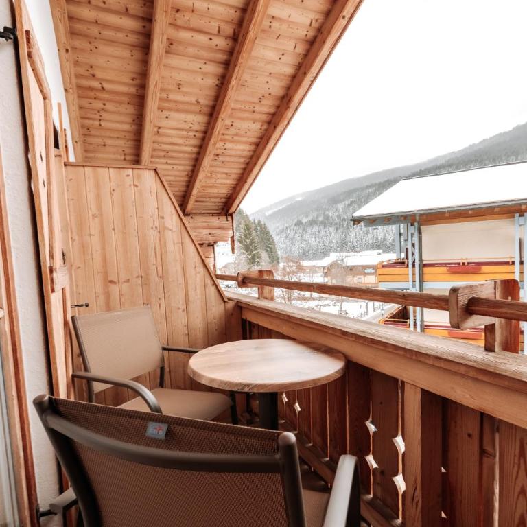 Hubertus Boutiquehotel Filzmoos - Suite mit Balkon - 3