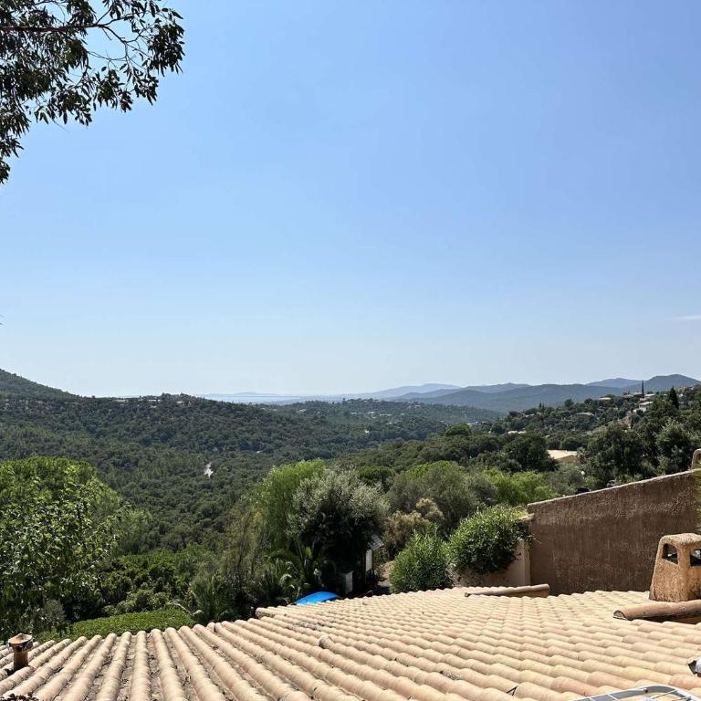 Mazet Gaspard climatisé pour 7 personnes sur le Domaine de Valcros à la Londe Les-Maures - Maison de Vacances 4 Chambres - 7