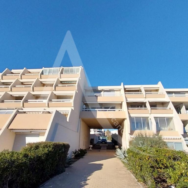 CONFORTABLE T2 EN FRONT DE MER, PARKING, WI-FI - Appartement - Vue sur Mer - 16