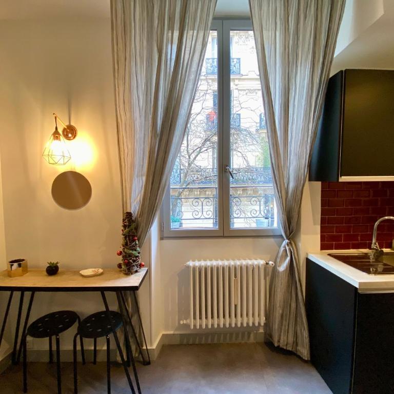 Charmant 2 pièces au coeur de Paris - One-Bedroom Apartment - 10
