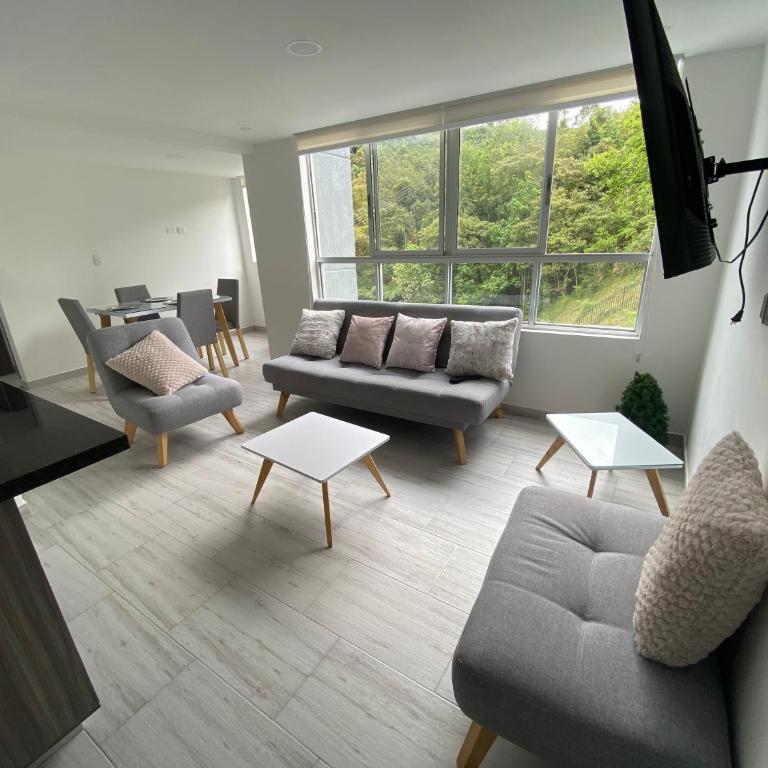 Apto nuevo, tranquilo y central - Apartamento de 2 dormitorios - 2