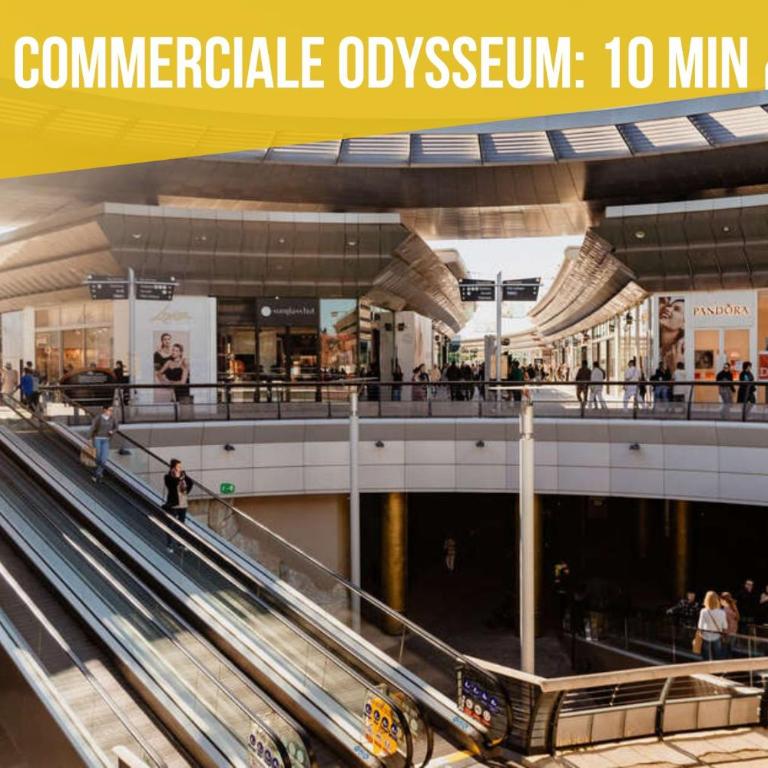 AMJA Proche clinique Saint-Roch apt 3 chambres 3 salles de bain parking gratuit idéal famille groupe coworking 10 min centre ville 10 min plage 5 min sortie autoroute - Three-Bedroom Apartment - 26