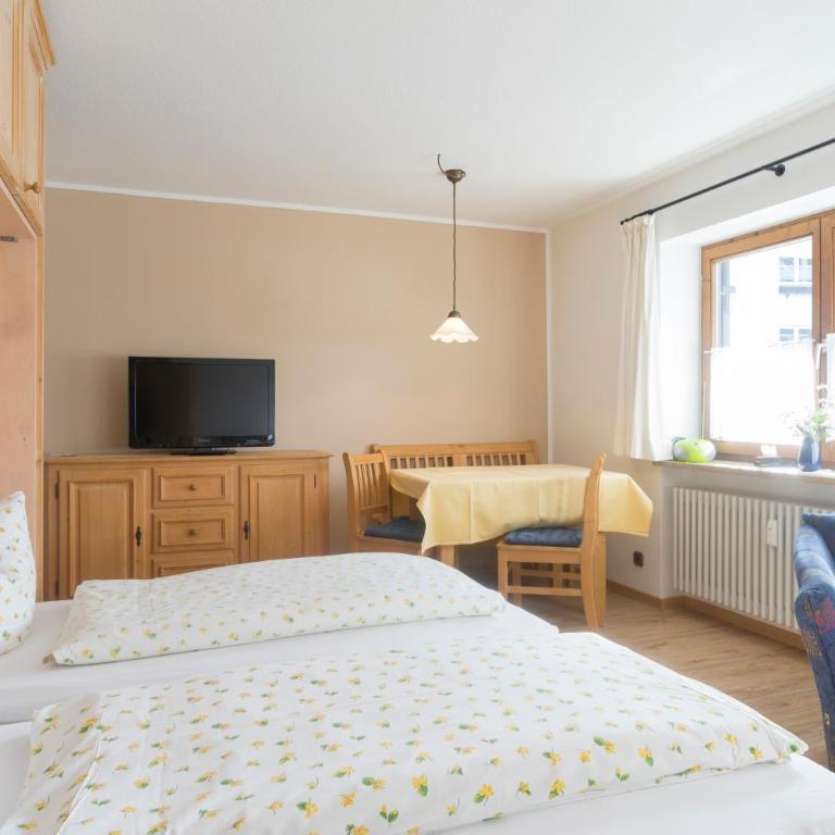 Ferienwohnung Röder - Apartment mit 1 Schlafzimmer - 2