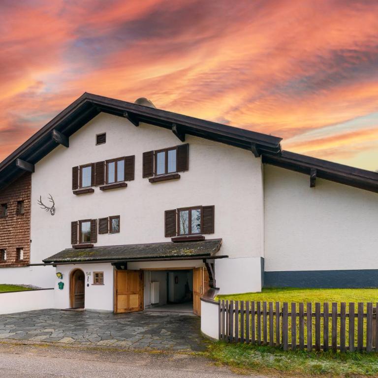 Large house with big garden - Haus mit 4 Schlafzimmern - 1
