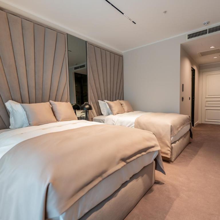 New Belgrade Premium Hotel - Superior Twin Room with City View - 1