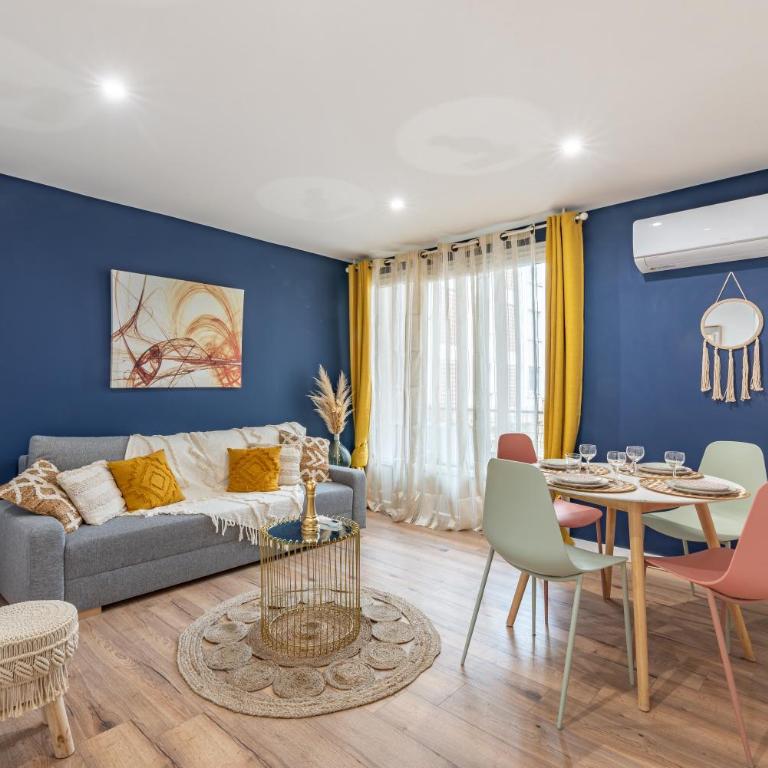 AMJA Proche clinique Saint-Roch apt 3 chambres 3 salles de bain parking gratuit idéal famille groupe coworking 10 min centre ville 10 min plage 5 min sortie autoroute - Three-Bedroom Apartment - 4