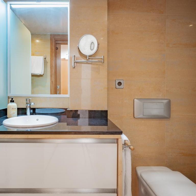 InSitges Sant Sebastia's Beach - Apartamento Estándar con vistas al mar - 14