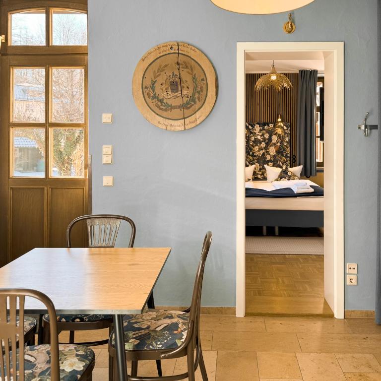 Villa Fantasia Budget Boutique Hotel - Fünfbettzimmer mit zwei Schlafzimmern - 6