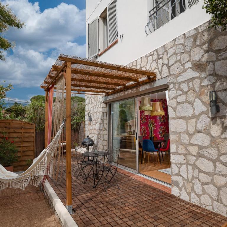 La Roulotte du Tzigane - Studio with Garden & Terrace - La Roulotte | Mandara Beach Residence - 2