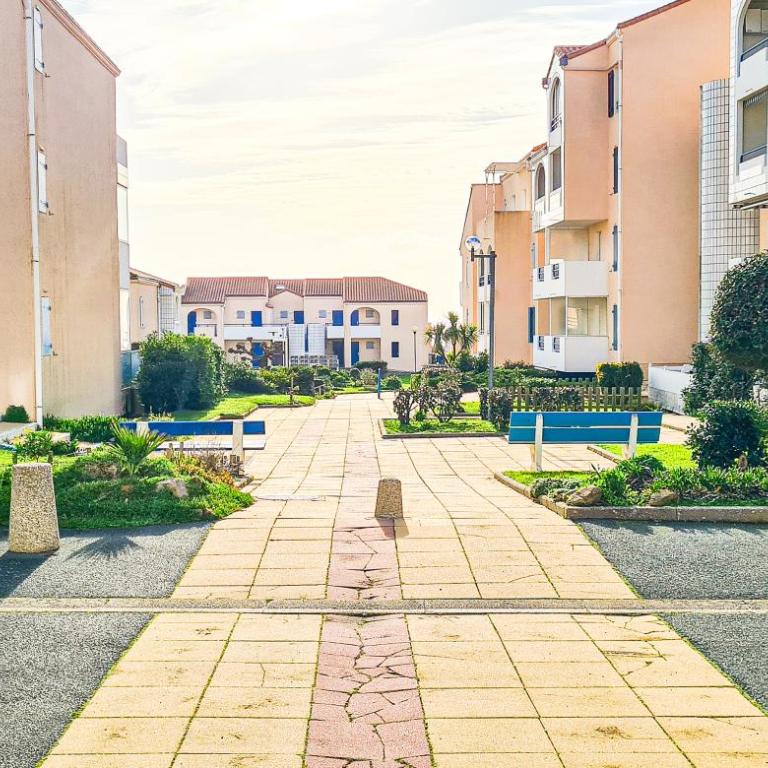 A L'ombre des Pins, Appartement neuf, élégant, Parking gratuit, Netflix, au calme à 100m de l'océan - Appartement 1 Chambre - 25