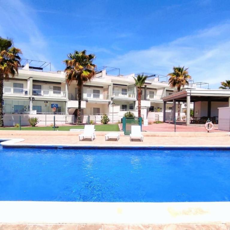 Oasis Holiday House - Apartamento de 2 dormitorios - 53