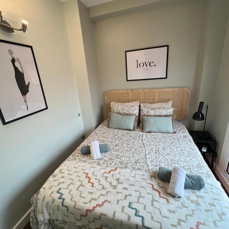 Duplex con terraza privada en Atocha Delicias Madrid Rio - One-Bedroom Apartment - 10