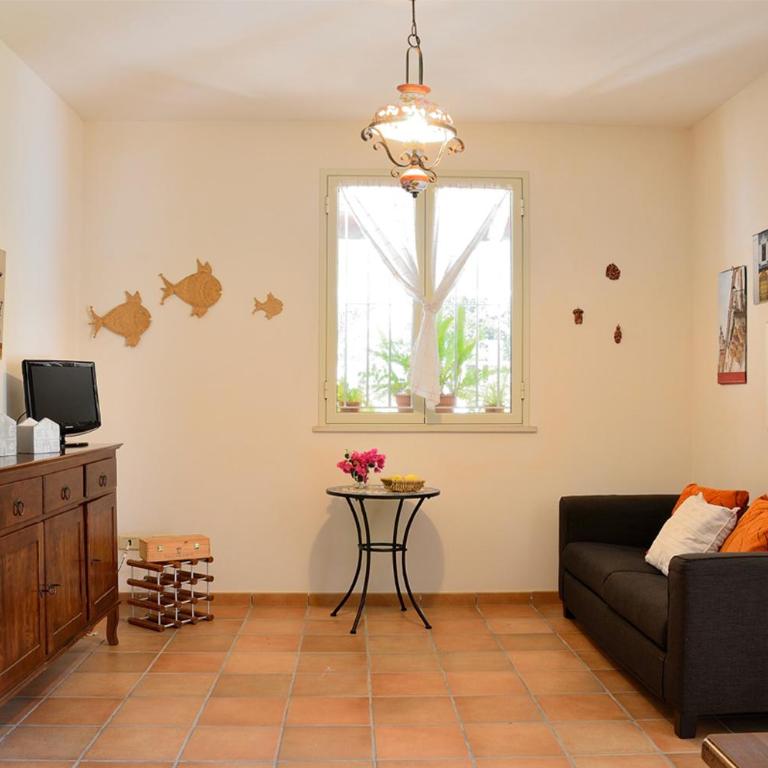 Villa Sole con accesso diretto alla spiaggia - Three-Bedroom House - 31