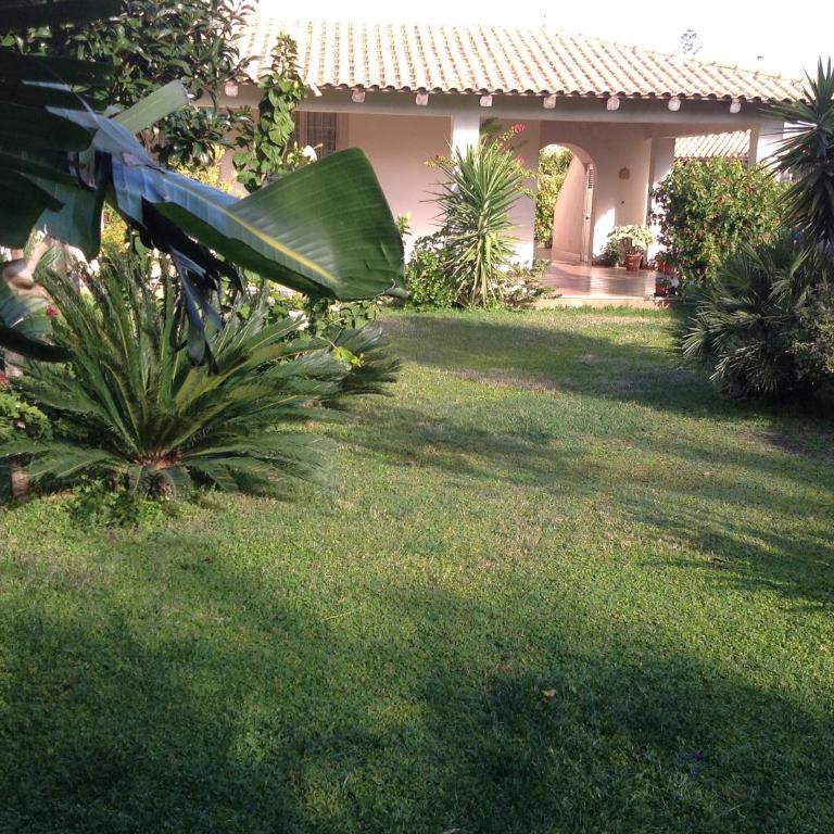 Villa Sole con accesso diretto alla spiaggia - Three-Bedroom House - 37