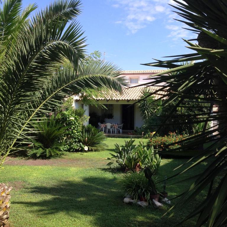 Villa Sole con accesso diretto alla spiaggia - Three-Bedroom House - 38