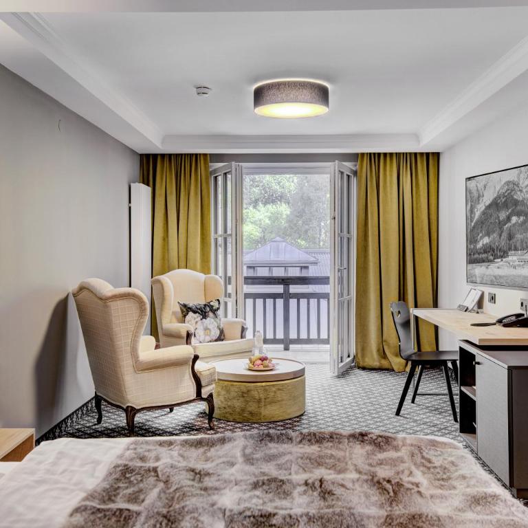 Hotel Gut Brandlhof - Superior Doppelzimmer mit Balkon - 8