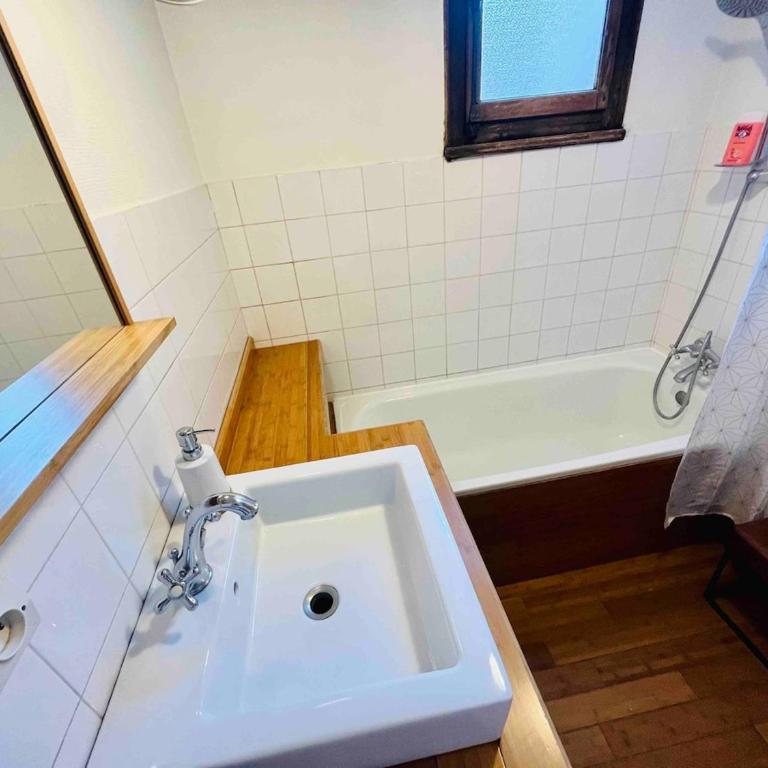 Relaxing 2BR Apartment with Private Garden, Near the City Center - Appartement 2 Chambres - Vue sur Jardin - 21