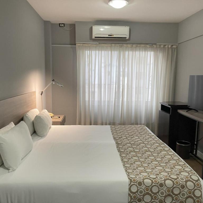 Hotel 8 de Octubre - Habitación Doble Económica - 4