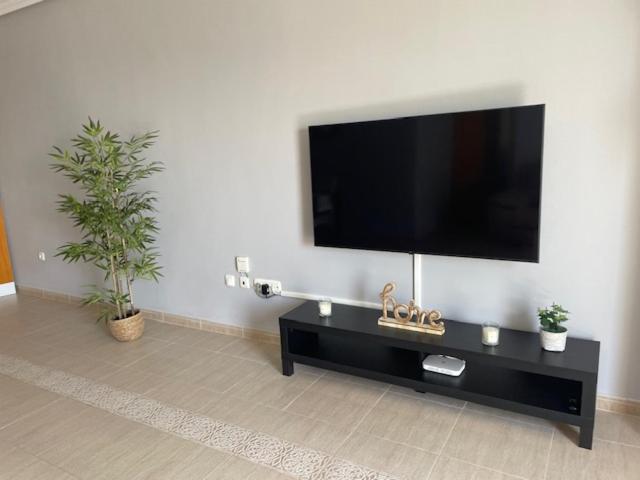 APARTAMENTO ROMANILLA FRENTE AL MAR - Two-Bedroom Apartment - 9