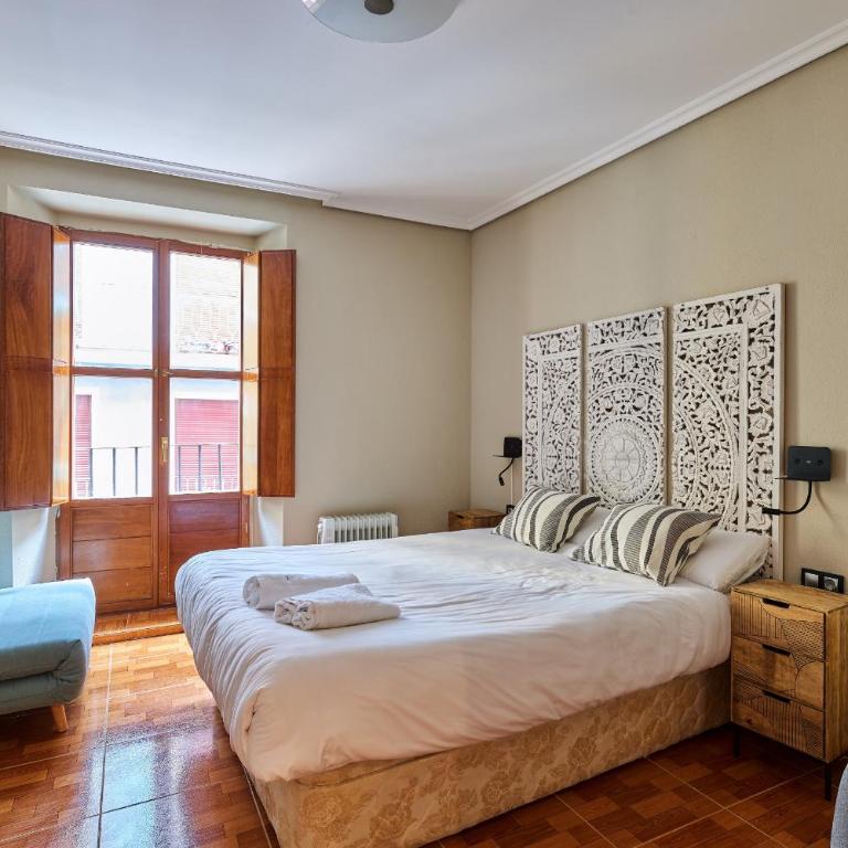 Blanca de Navarra by Clabao - Two-Bedroom Apartment - 12