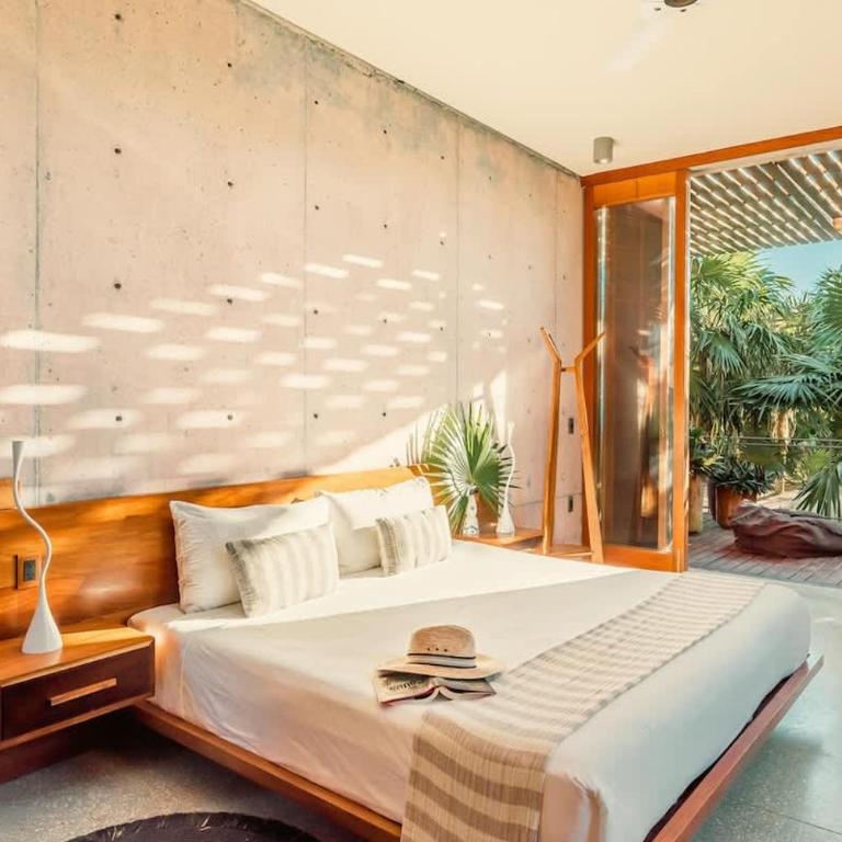 Design Award Beach House with Sky Pool Ocean Views - Villa - 22