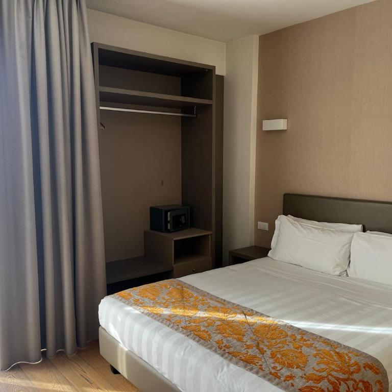Hotel Napoleon - Camera Matrimoniale Comfort - 2