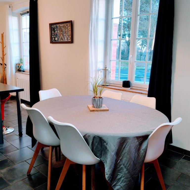 kerwatt - Grande et belle maison de ville avec jardin, proche centre et mer - Casa con 5 Camere da Letto - 37
