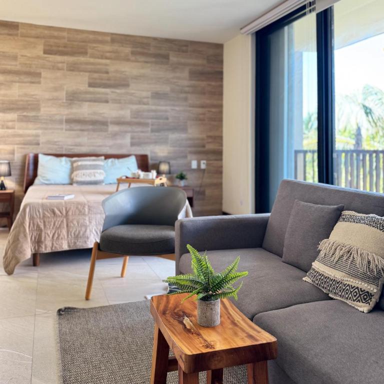 Chic Loft Steps from the Beach - Apartamento de 1 dormitorio - 13