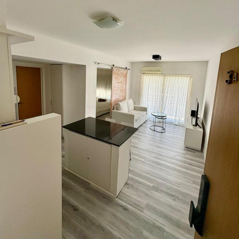 Acogedor 2 ambientes remodelado - Apartamento de 1 dormitorio - 1